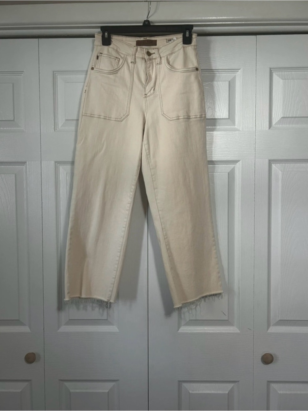Judy Blue Cream High-Rise Straight Leg Jeans with Frayed Hem